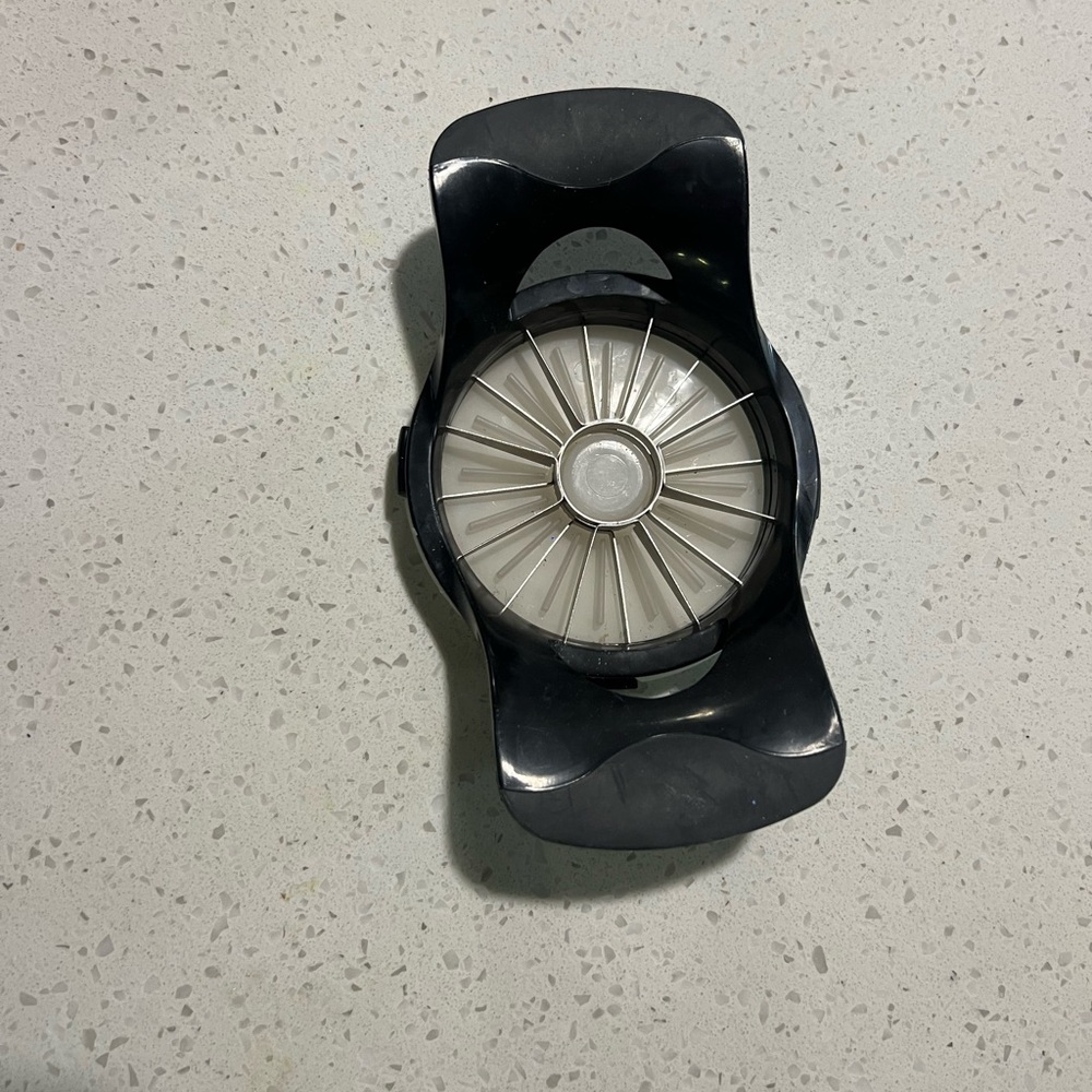3/$10 🏷️ Apple Slicer and Corer